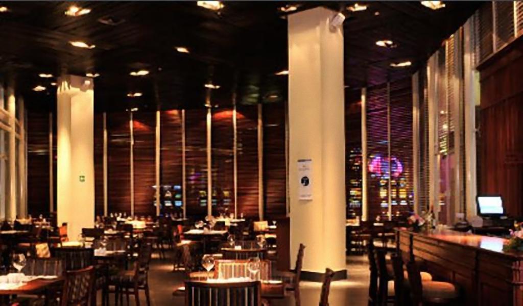 Hotel Dreams וולדיביה מראה חיצוני תמונה The interior of the restaurant