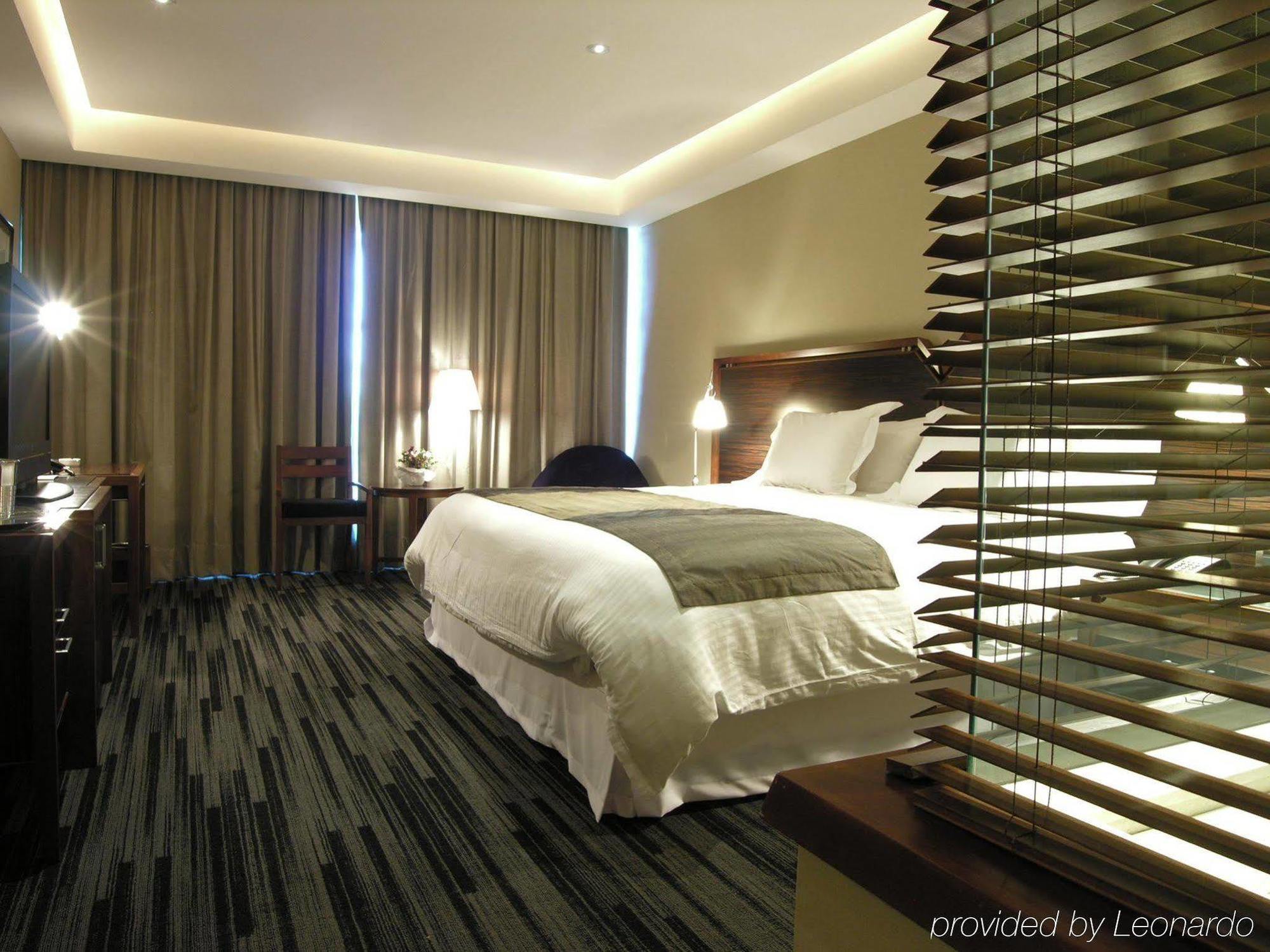 Hotel Dreams וולדיביה חדר תמונה A room at the hotel