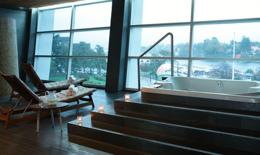 Hotel Dreams וולדיביה מראה חיצוני תמונה The spa at the InterContinental Sanctuary Cove Resort